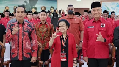 PDIP Tak Berani Ajukan Angket, Antonius Boediono: Jokowi Pegang Kartu Truf untuk Hancurkan PDIP