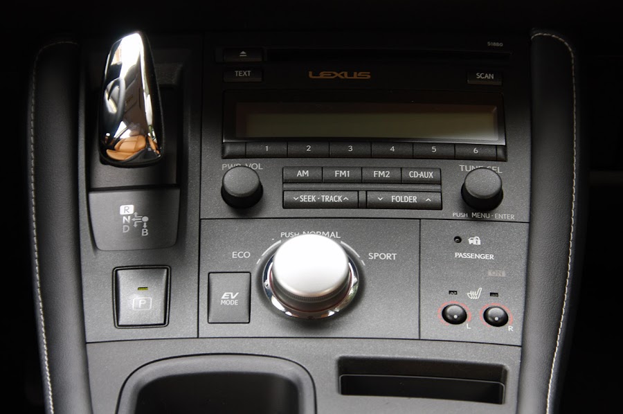 2011 Lexus CT 200h DVD Player