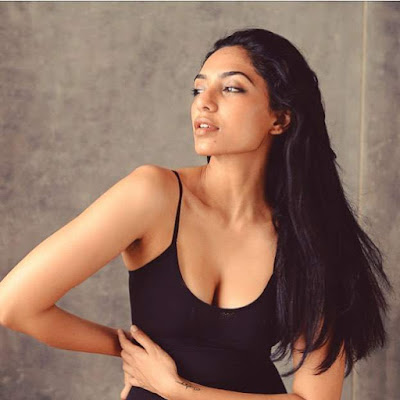 goodachari movie actress sobhita dhulipala hd photos