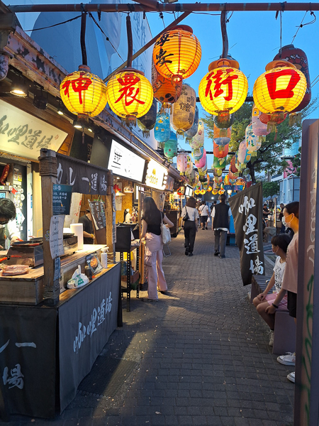 台南中西神農街從清朝至今的河港街道，文青聖地、文創藝術集散地