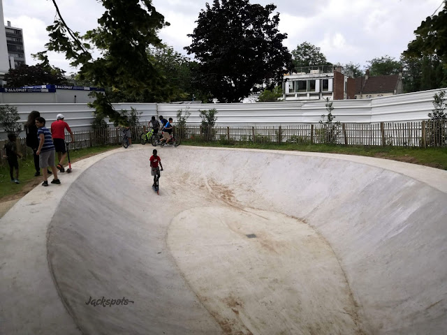 skate park pantin