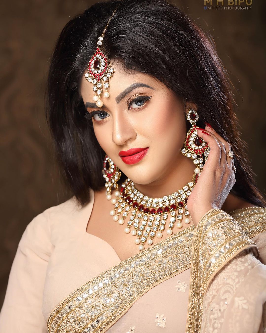 Hot Model And Actress Mou Khan Biography