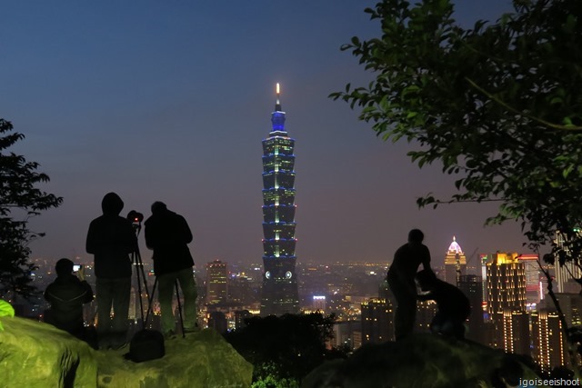 Best views of the iconic Taipei 101 skyscraper from Xiangshan (象山) or Elephant Hill.