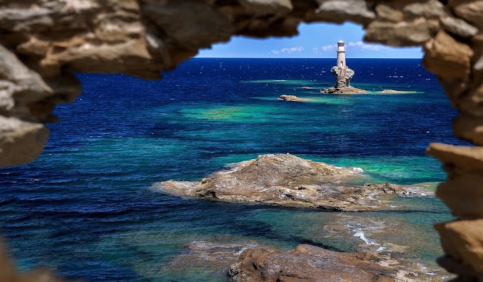 Faro de Tourlitis en la isla de Andros, Grecia (con Mapa y Fotos)