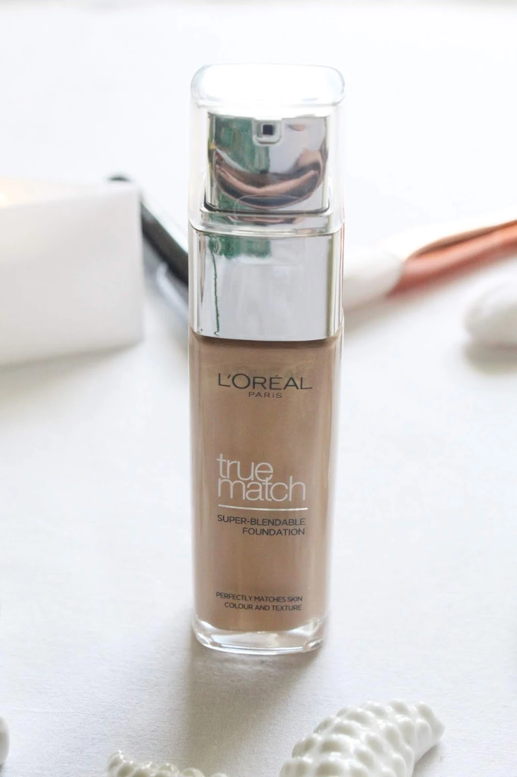 Catrice Płynny podkład HD Liquid Coverage vs. Loreal Podkład True Match 3D/3W + KOD RABATOWY DLA CZYTELNIKÓW