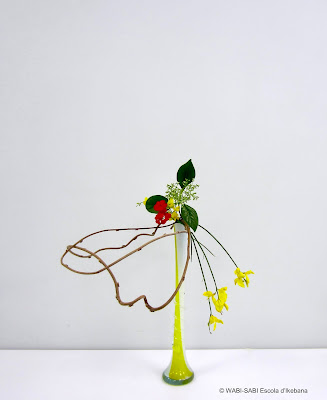 Ikebana-jiyuka-freestyle-wabisabi-escoladikebana