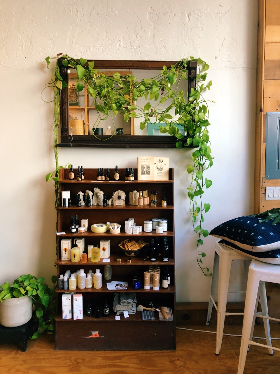 Moon + Arrow, A Philly Lifestyle Boutique | Organized Mess