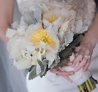 Gaya Rangkaian Bunga Pernikahan Modern