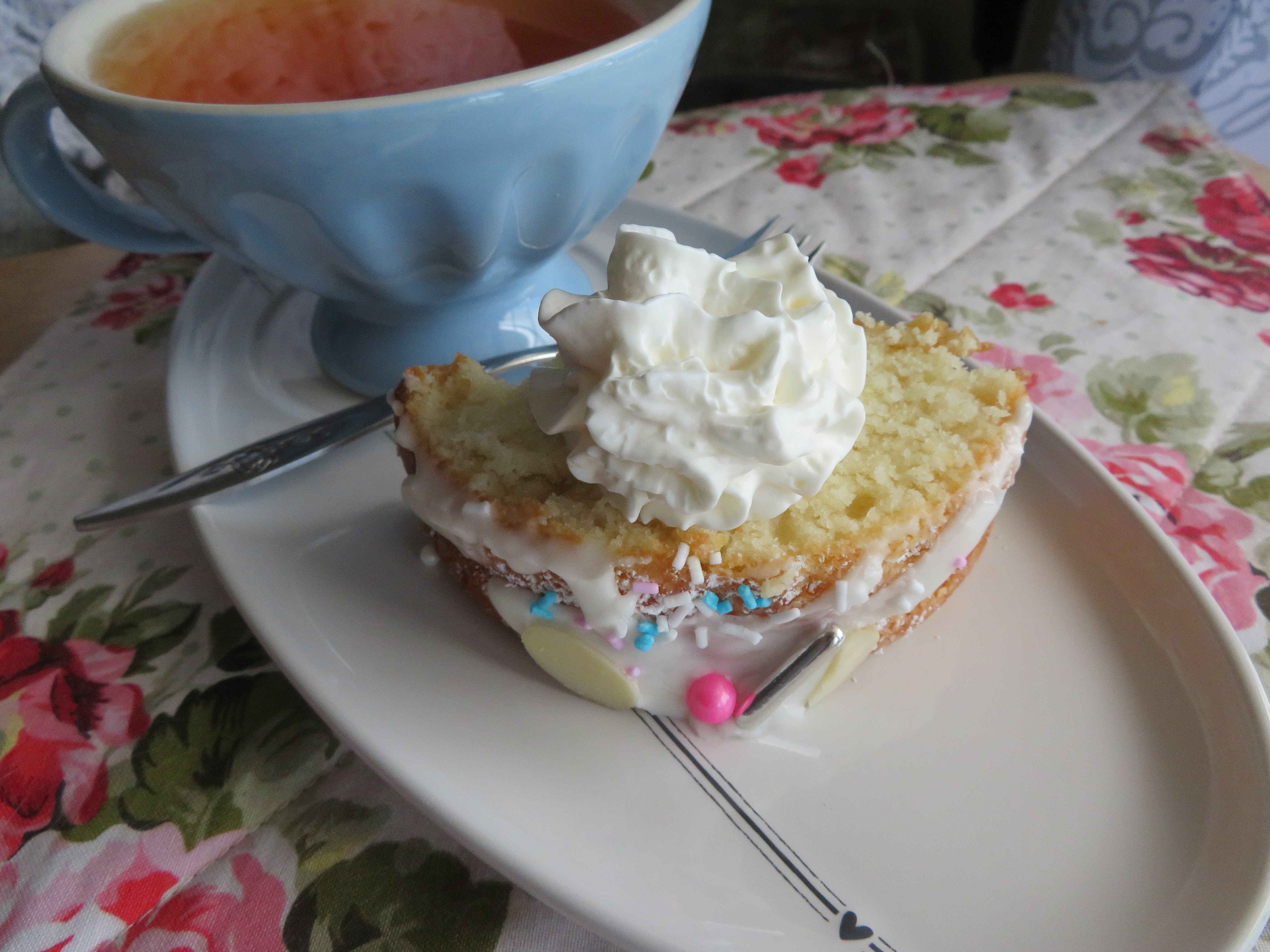 Scandinavian Almond Cake - Make Mine Lemon