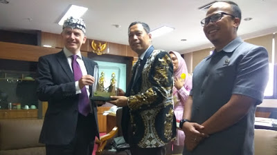 DPRD Jabar Tawarkan Dubes Inggris : Pembangunan Aero City Kertajati  