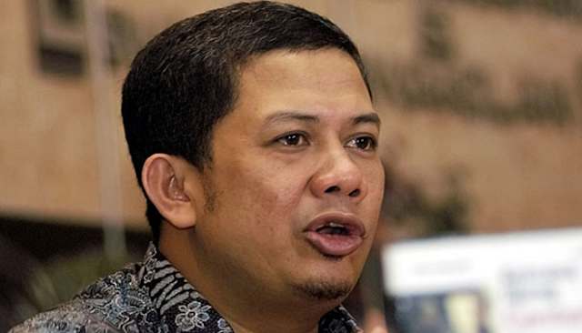 Fahri Hamzah : Saya Muak Dengan Sandiwara Sidang Ahok,Saya Ingin Muntah Rasanya