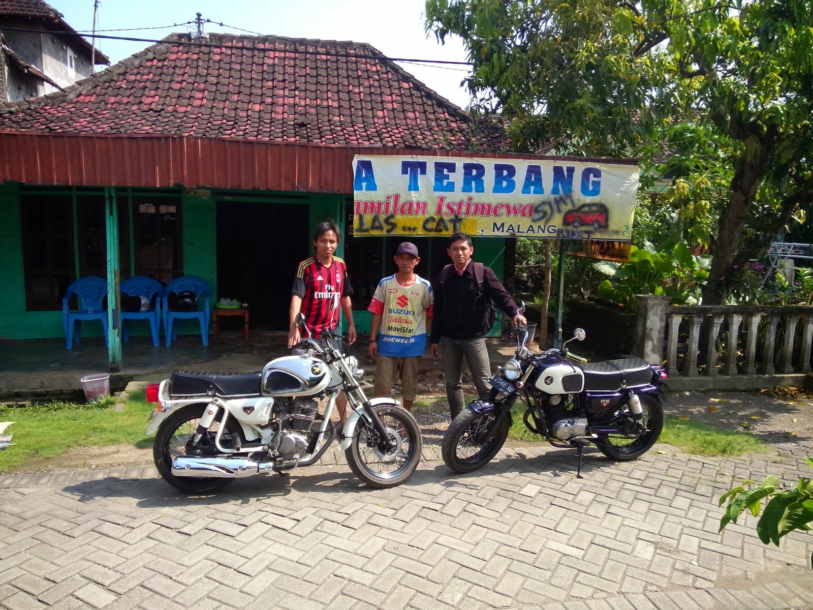 Modifikasi Honda CB Dream Bersatu Kita Ngopi