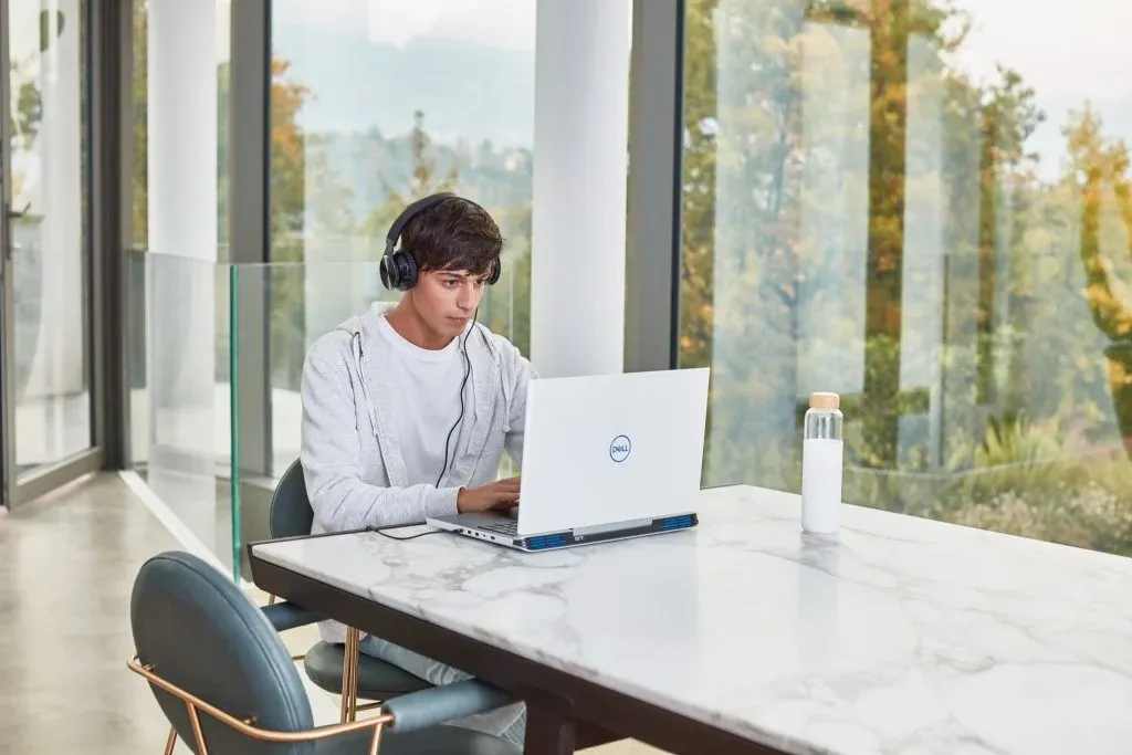 Microsoft Teams supporta fino a 49 utenti nella stessa schermata di videoconferenza