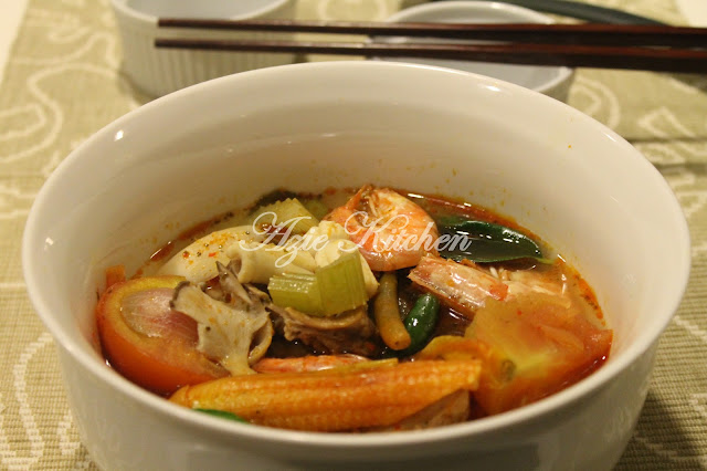 Azie Kitchen: Tom Yam Thai Yang Sedap