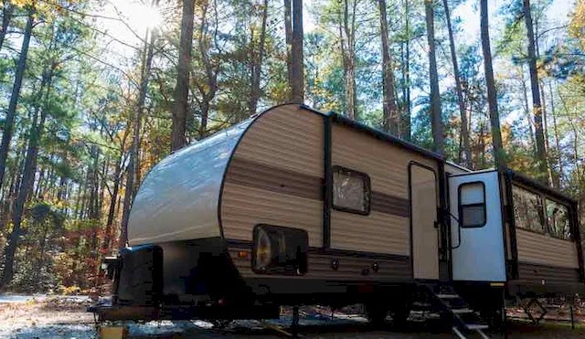 Acampar sin vehículos recreativos en el centro de Carolina del Norte