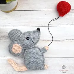 ratón amigurumi patrón gratis