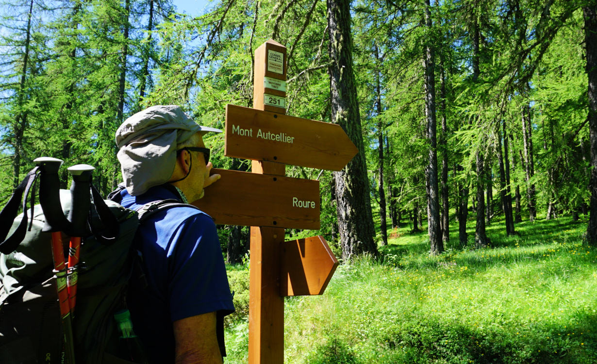 Signpost #251 to Mont Autcellier