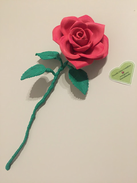 idea regalo rosa in fommy