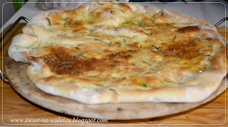 https://swiat-na-widelcu.blogspot.com/2018/09/foccacia.html