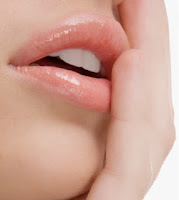Cara Memerahkan Bibir Secara Alami dan Aman 