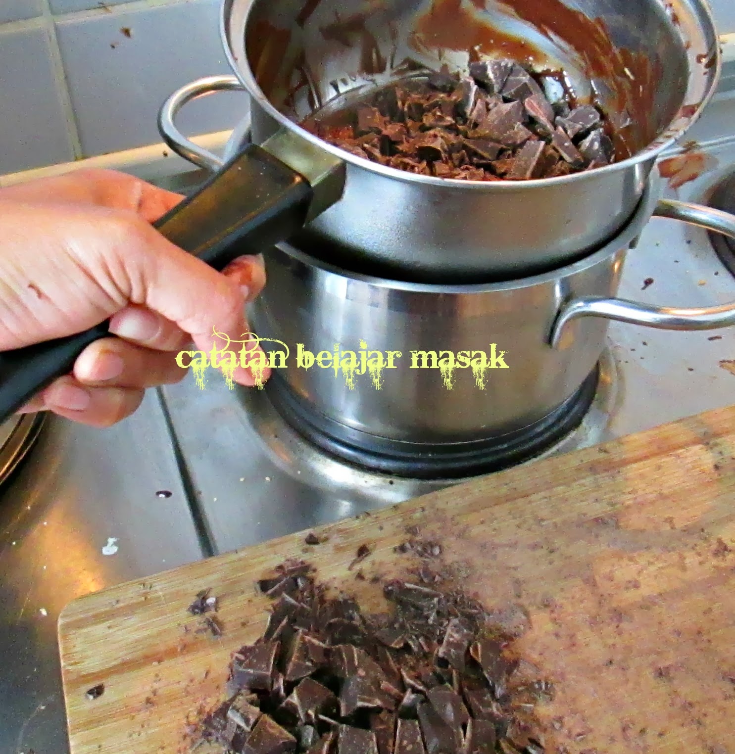 Cara Melelehkan Cokelat Batang Catatan  Belajar Masak