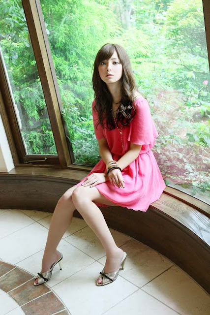 Nozomi Sasaki in pink dress