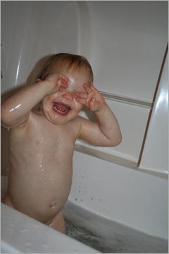 Bathtime, Catalouie, and Bedtime fun 083