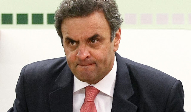 Agências internacionais, jornais regionais e mídias dos cinco continentes noticiaram que candidato derrotado à presidência da República e senador Aécio Neves (PSDB-MG) pode ter recebido propina, de acordo com depoimento do doleiro Alberto Youssef.
Enquanto isso, aqui no Brasil, os principais veículos impressos trataram de esconder a manchete. Os jornais que mencionaram a denúncia o fizeram de maneira discreta, nas páginas internas.