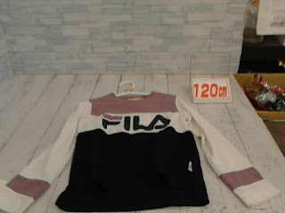 中古品　子供服　１２０ｃｍ　FILA　ブラック×ホワイト×ラベンダーカラー　長袖トップス　２２０円