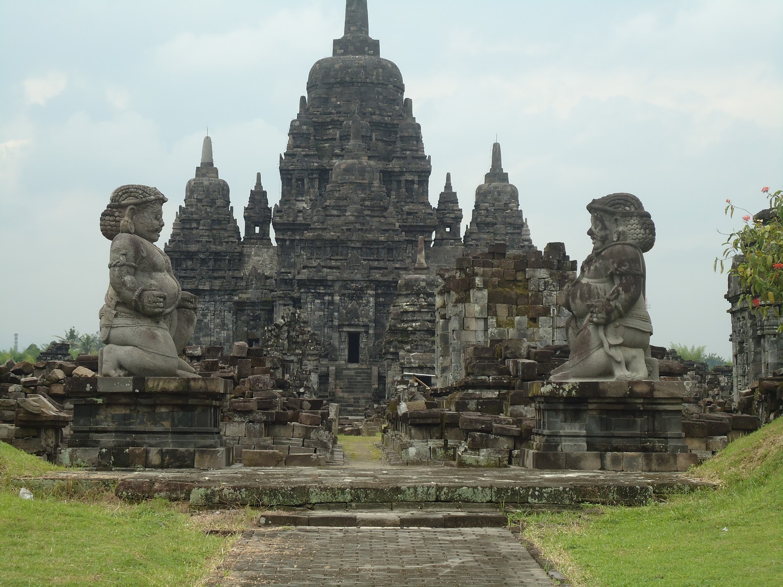 Candi Sewu  inspirasi membuka mata dunia