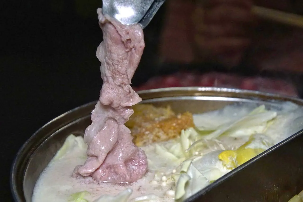 [台南][南區] 喆發樂樂鍋｜十年後再訪，白胡椒雞鍋有驚豔｜食記