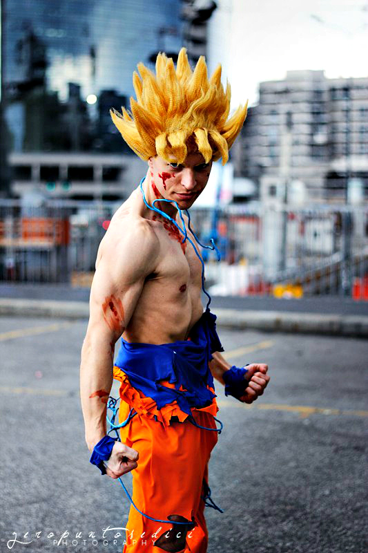 OtakuSweet: CosplayDragon Ball