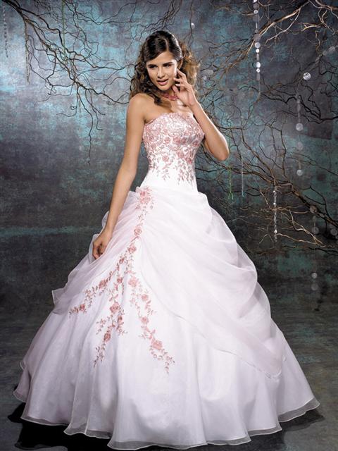 AtUrBest Special Events: Spring Wedding Gowns