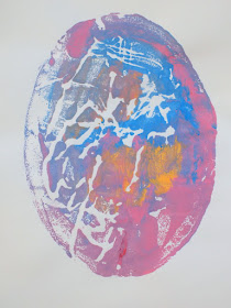 Make Easter Egg Prints with kids- fun holiday art project