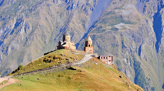 La Iglesia de la Trinidad de Gergeti en Georgia