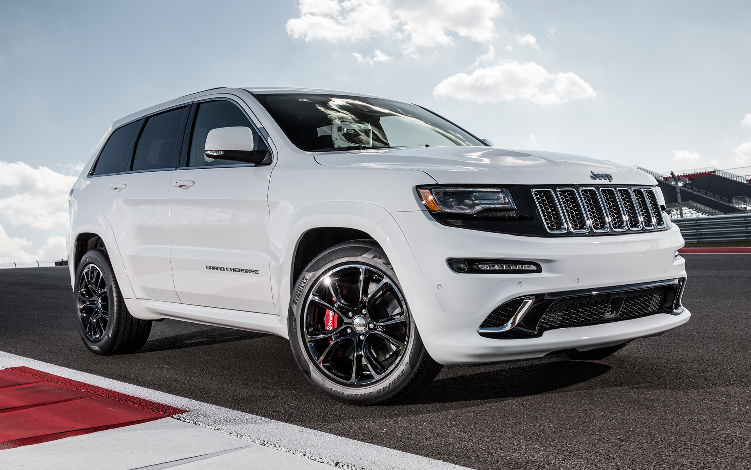 2014 Jeep Grand Cherokee SRT Track Drive | New cars reviews