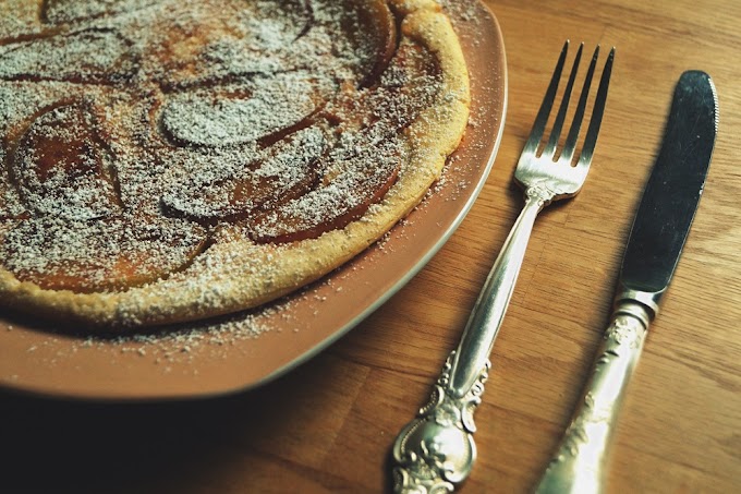 Pfannkuchen mit karamellisierten Äpfeln 