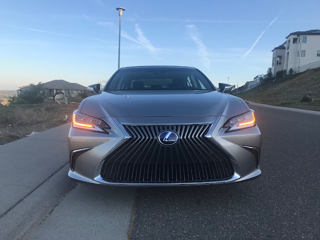 Front view of 2020 Lexus ES 300h