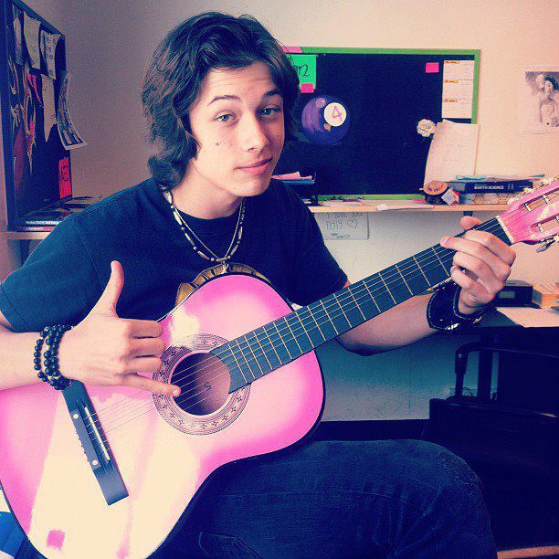 Leo Howard Profile Pics Dp Images