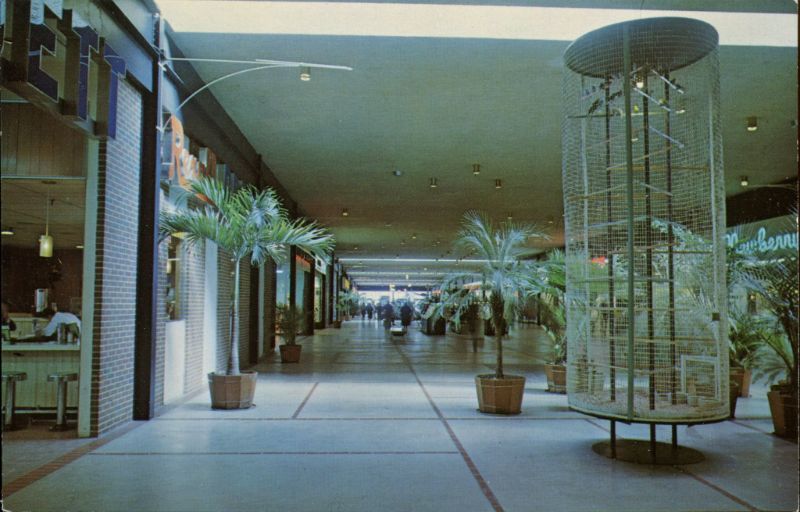 topanga plaza 1970s