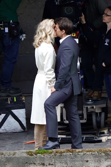 Tom Cruise and 'MI 6' co-star Vanessa Kirby share on-screen kiss amid romance rumors