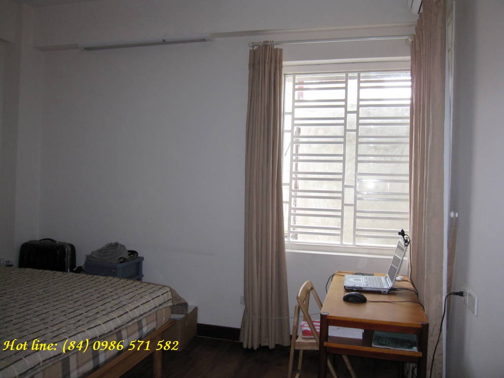 Apartment for rent in Hanoi : Cheap 1 bedroom apartment 