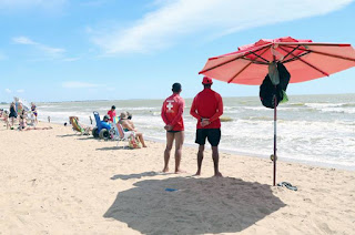 http://vnoticia.com.br/noticia/2304-guarda-vidas-reforcam-seguranca-nas-praias-de-sfi