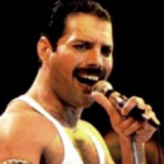 Freddie Mercury - Musisi Terkenal Ini Seorang Gay