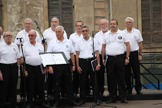 Actuación de la Achola Cantorum en la Finca Munoa