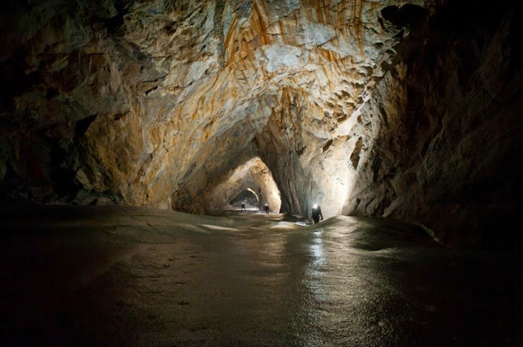 3. Booming Ice Chasm, Canadian Rockies, Canada - Top 10 Ice Caves in the World