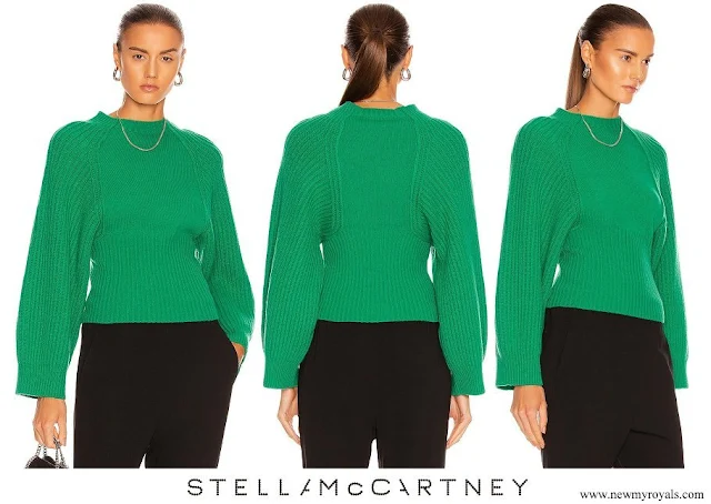 Queen Rania wore Stella McCartney Green Ribbed Knitted Jumper