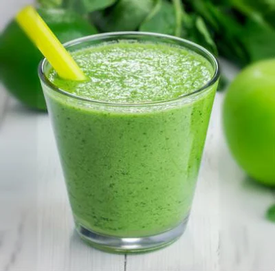 Licuados verdes nutritivos caseros