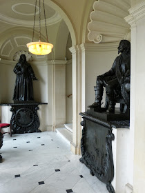 The sculptures of Dame Mary Bankes and Charles I  in the Loggia at Kingston Lacy