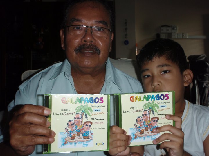 GALAPAGOS: CD Galapagos dan Lirik Jom Jom Pusing
